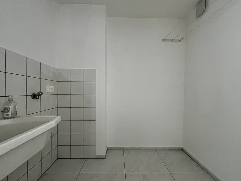 RIVERA - AFFITTASI 4.5 LOCALI CON TERRAZZA VETRATA (7)