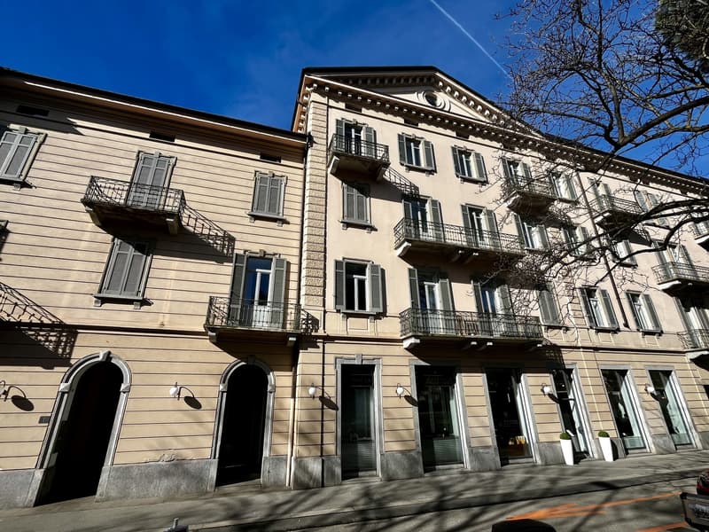 LUGANO - VENDESI AMPIO ED ESCLUSIVO 2.5 LOCALI (12)