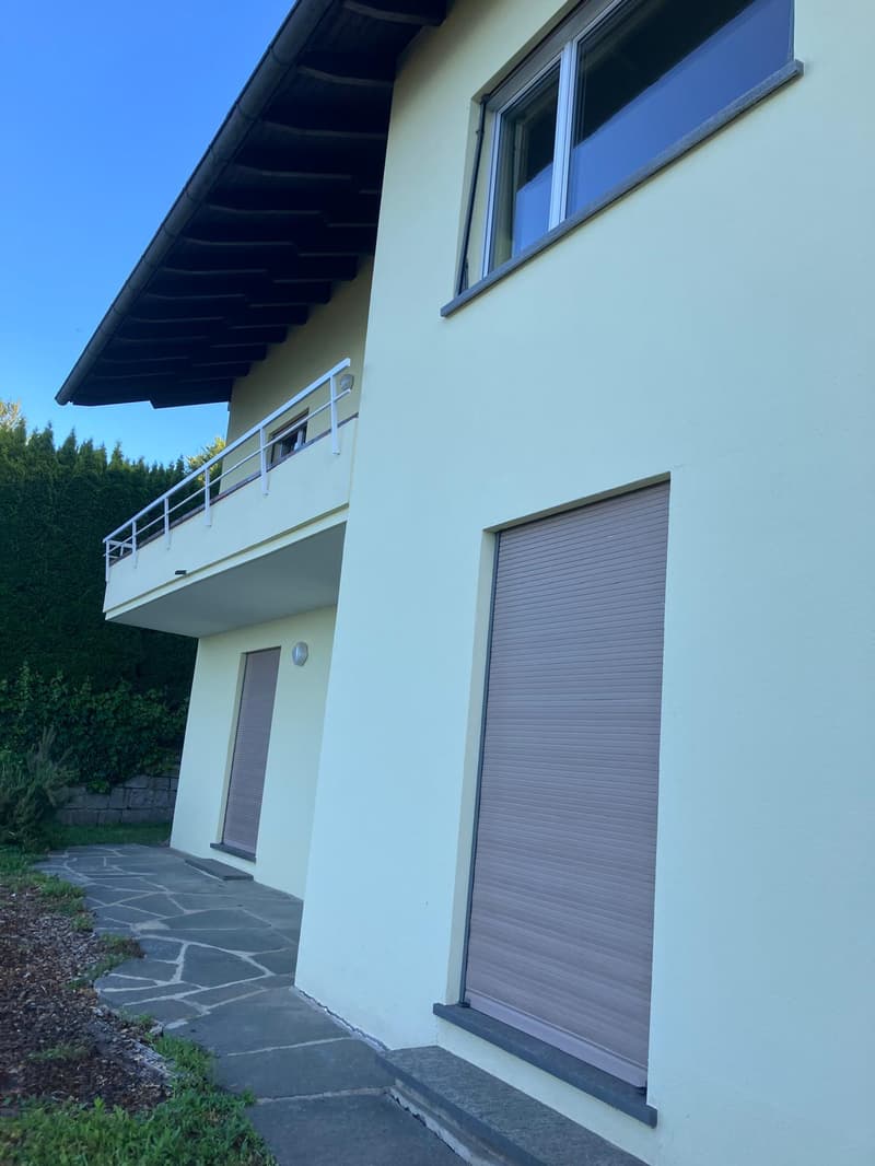 Affittasi casa di 2 appartamenti a Monte Brè (5)