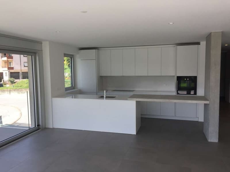 APPARTAMENTO 3.5 LOC. CON PISCINA MORBIO INFERIORE (9)