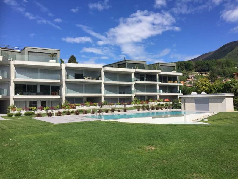 APPARTAMENTO 3.5 LOC. CON PISCINA MORBIO INFERIORE (2)
