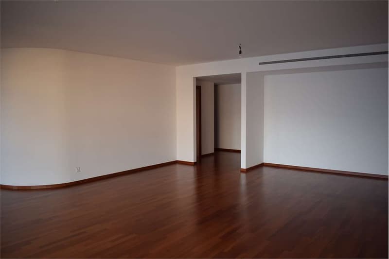 Prestigioso appartamento con vista lago (3)