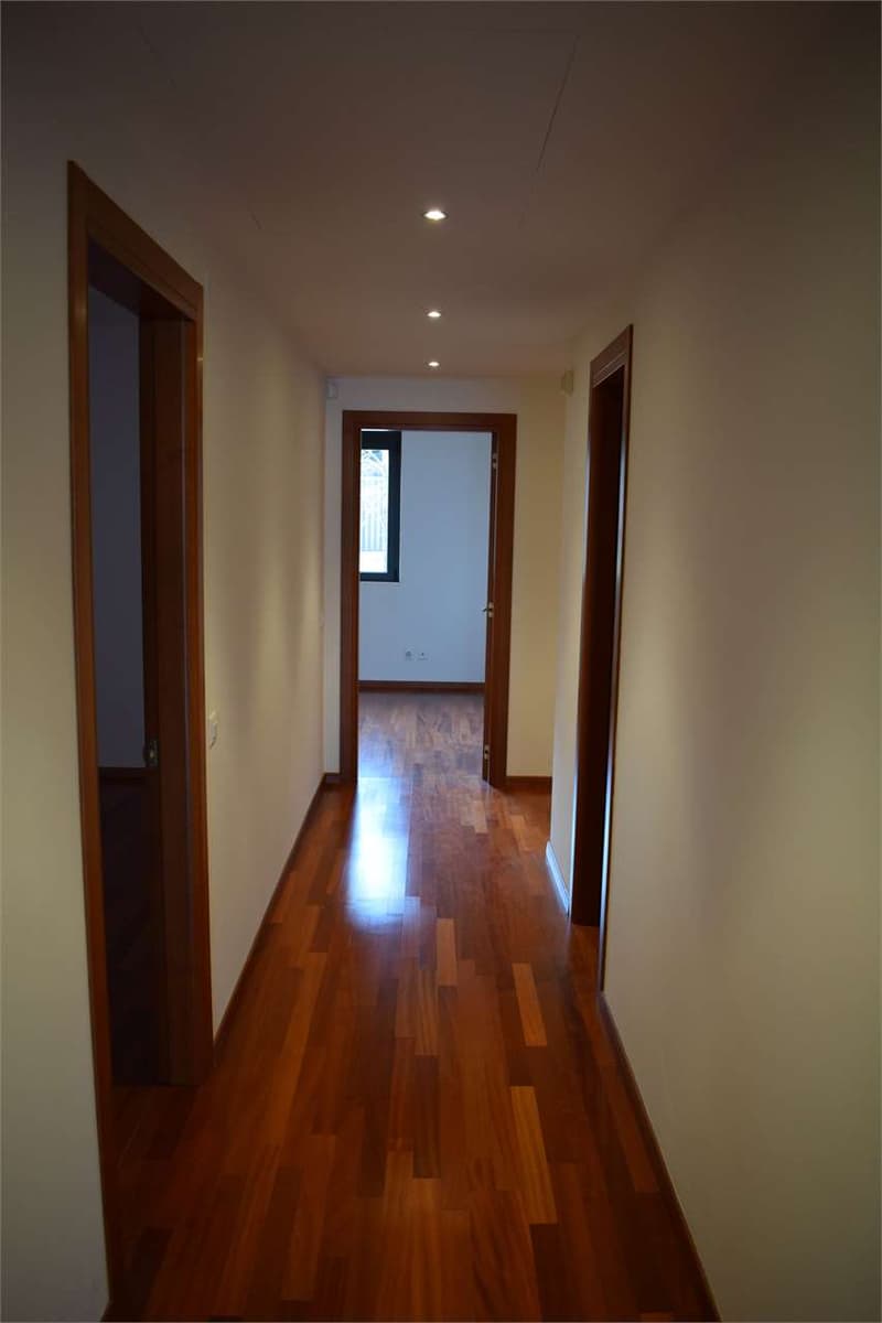 Prestigioso appartamento con vista lago (5)