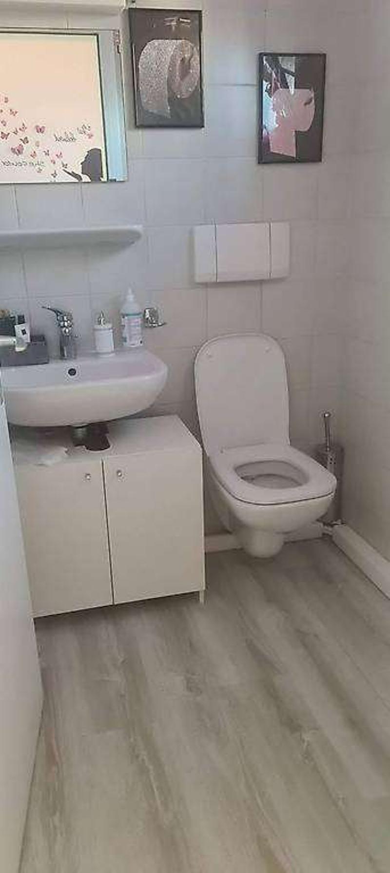 Studio in subentro - ideale per attività estetiche e del benessere (8)