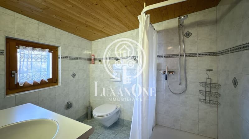 Residenza secondaria esclusiva sopra il Lago Maggiore – Eleganza, quiete e vista lago imprendibile (9)