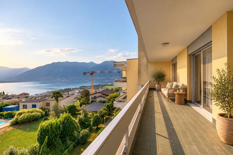 Grosszügige 4.5-Zimmerwohnung mit Panoramaseesicht in Locarno Monti (2)