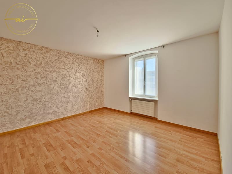 APPARTAMENTO DI 4 LOCALI CON AMPIA TERRAZZA COPERTA A MENDRISIO A REDDITO (14)