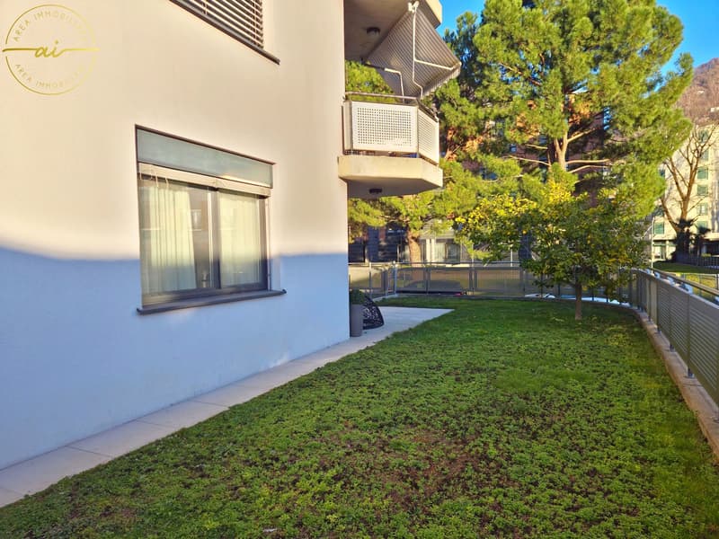ELEGANTE E LUMINOSO 4.5 LOCALI CON GIARDINO PRIVATO A VIGANELLO (7)