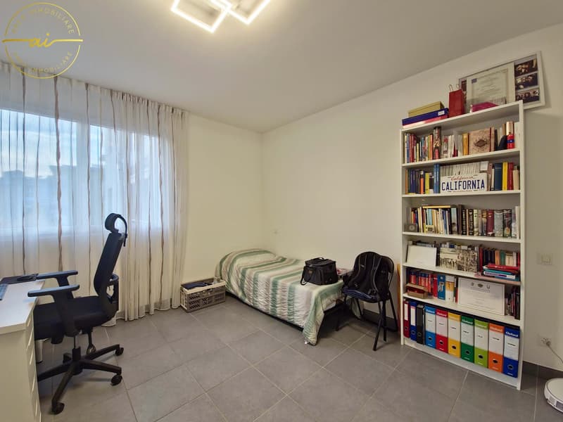 LUMINOSO APPARTAMENTO DI 3.5 LOCALI CON VISTA APERTA A PREGASSONA (17)