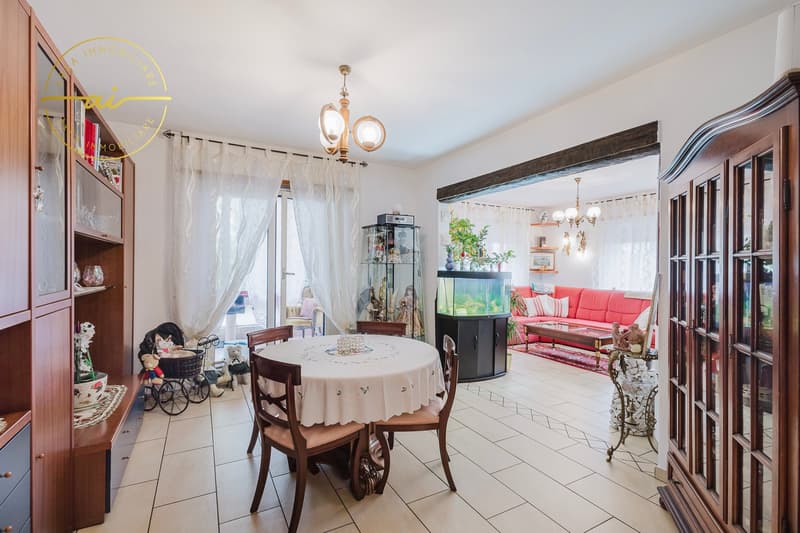 Casa unifamiliare con giardino e piscina a Cresciano (4)