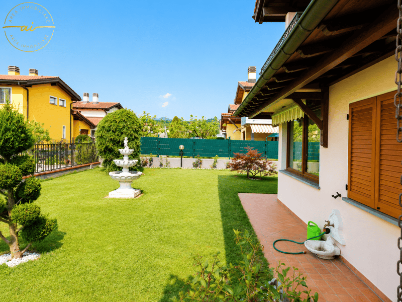 AMPIA CASA DI 5.5 LOCALI CON GIARDINO IN ZONA VERDE A STABIO (4)