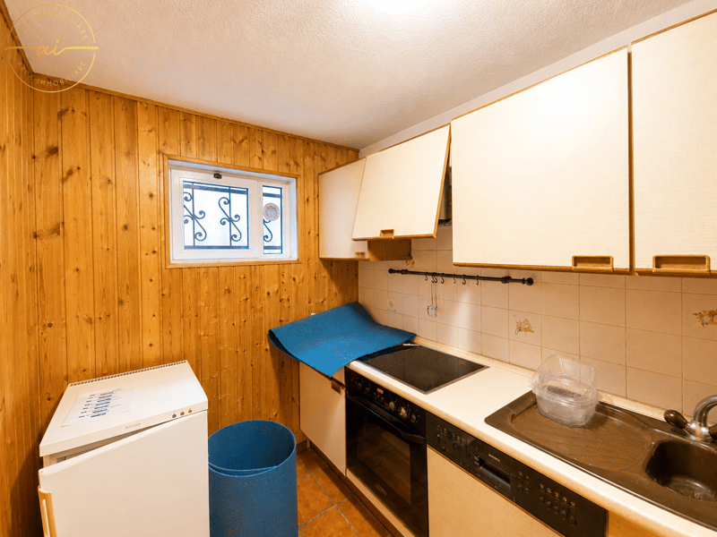 AMPIA CASA DI 5.5 LOCALI CON GIARDINO IN ZONA VERDE A STABIO (19)