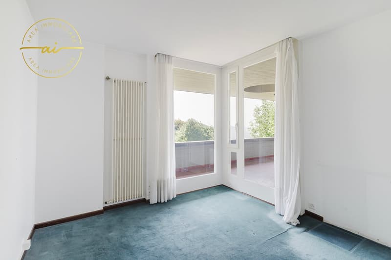 PRESTIGIOSA VILLA BIFAMILIARE CON PISCINA E AMPI SPAZI – OPPORTUNITÀ UNICA (20)