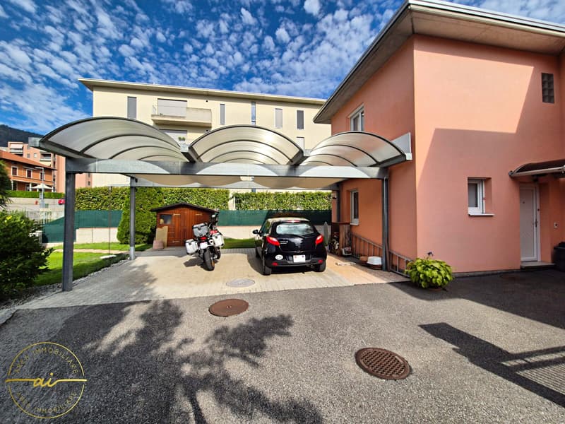 LUMINOSA CASA DI TESTA DI 5.5 LOCALI NEL VERDE (18)