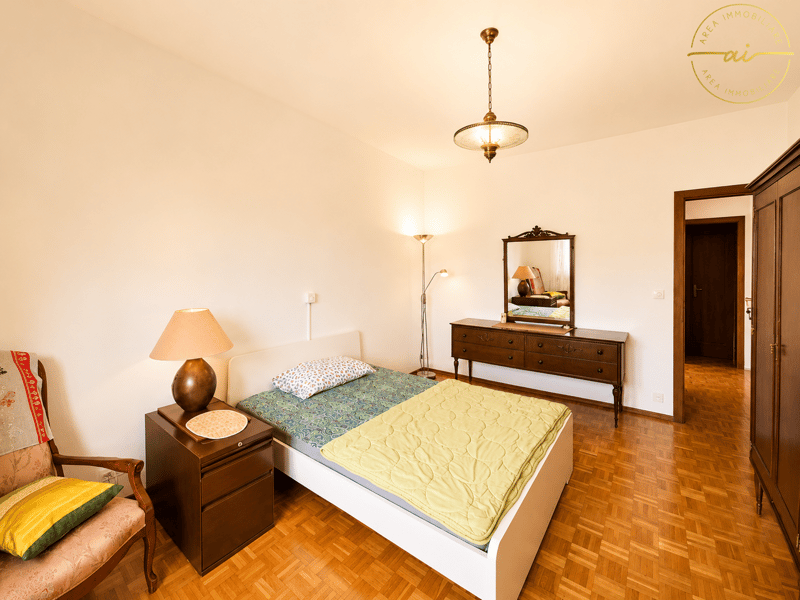CASA INDIPENDENTE CON AMPIO TERRENO EDIFICABILE (17)