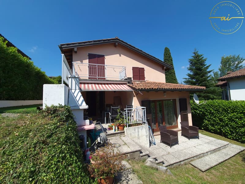 CASA UNIFAMILIARE CON GIARDINO IN MEZZO AL VERDE (9)