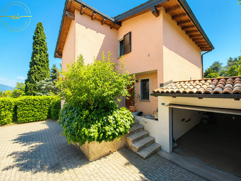 CASA UNIFAMILIARE CON GIARDINO IN MEZZO AL VERDE (7)