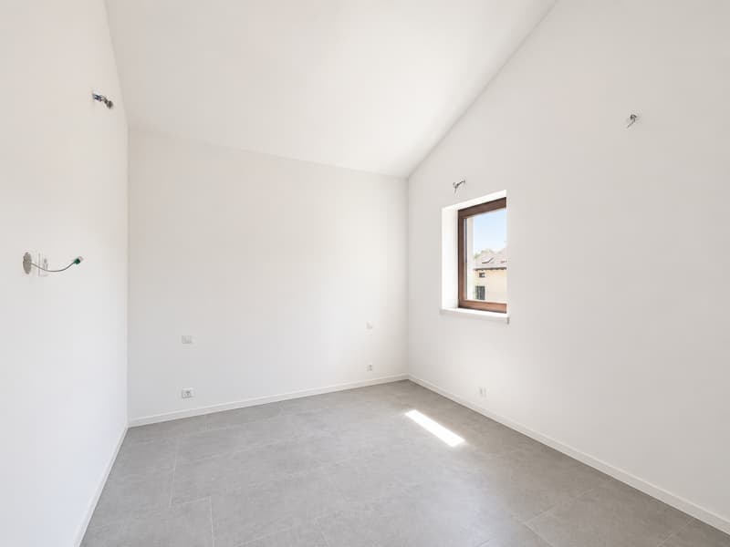 MODERNA CASA UNIFAMILIARE DI NUOVA COSTRUZIONE CON GIARDINO (5)
