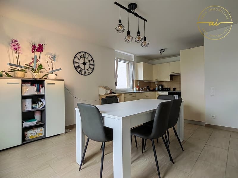 Moderno ed ampio appartamento 3.5 locali (1)