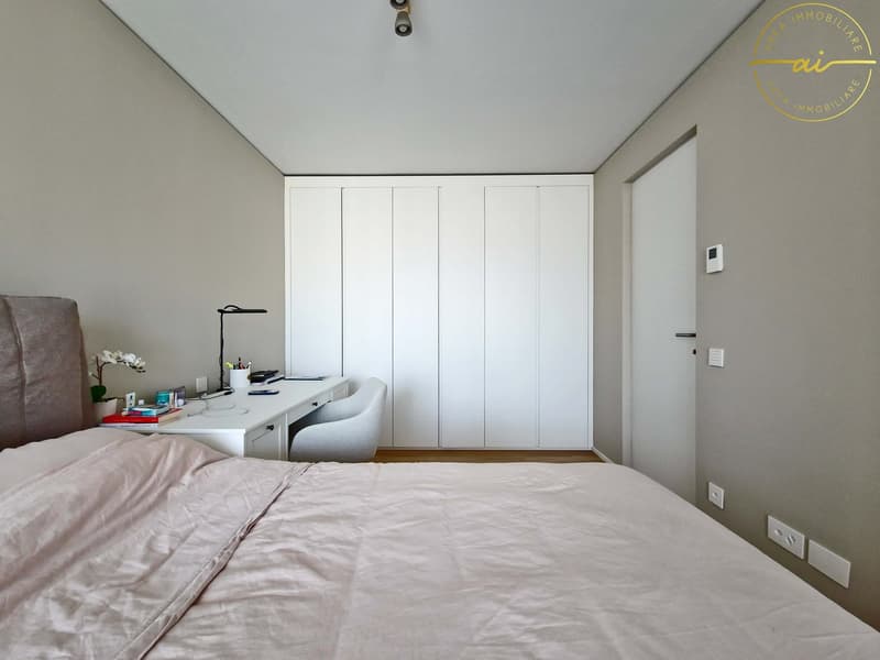 ELEGANTE APPARTAMENTO 3.5 LOCALI CON TERRAZZA E VISTA LAGO PARZIALE A PARADISO (13)