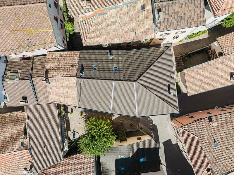 PRESTIGIOSO EDIFICIO STORICO CON TRE UNITÀ ABITATIVE INDIPENDENTI NEL CUORE DI VICO MORCOTE (29)