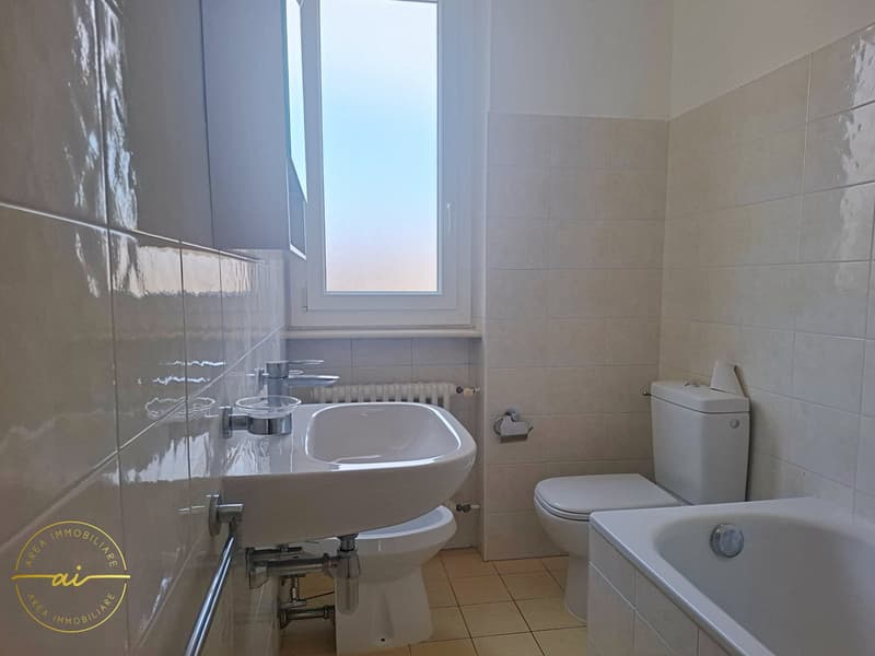 Appartamento 3.5 locali con doppio balcone a Chiasso (6)