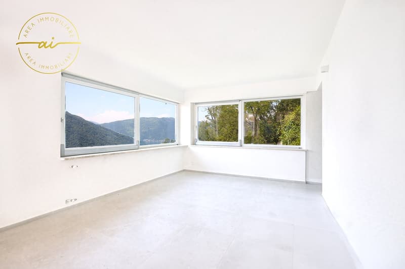 ELEGANTE VILLA INDIPENDENTE CON VISTA LAGO A ROVIO (3)