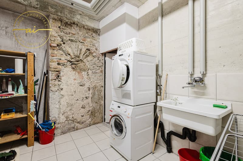 PRESTIGIOSO EDIFICIO STORICO CON TRE UNITÀ ABITATIVE INDIPENDENTI NEL CUORE DI VICO MORCOTE (27)