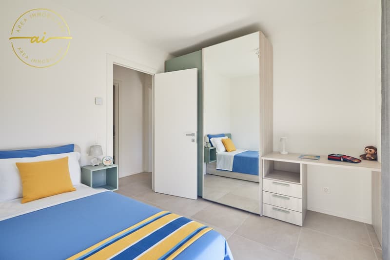 SPAZIOSO 4.5 LOCALI CON GIARDINO IN ELEGANTE RESIDENZA (21)