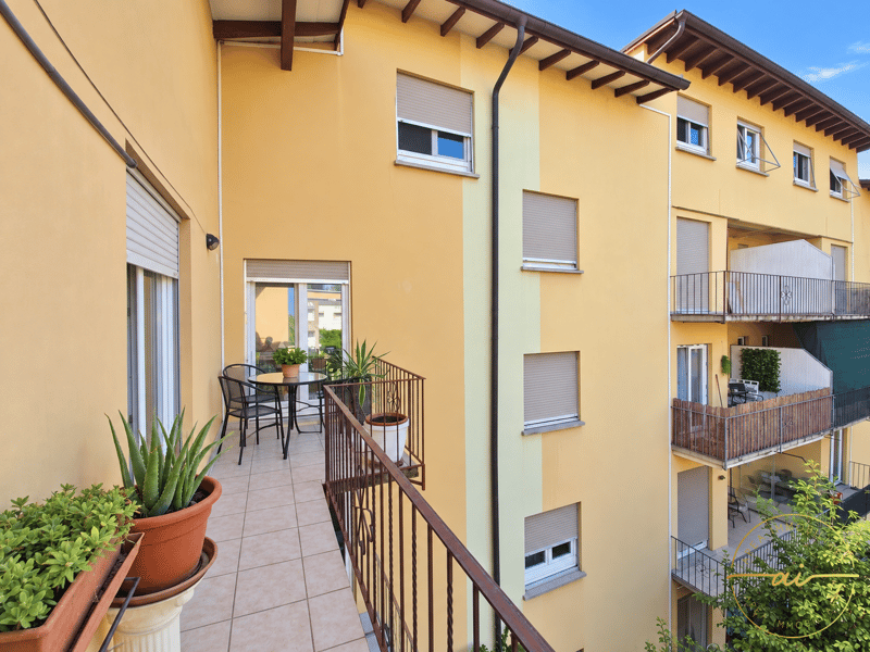 APPARTAMENTO DI 3.5 CON BALCONE LOCALI A VACALLO (6)