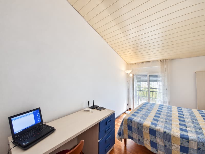 APPARTAMENTO DUPLEX DI 3.5 LOCALI NEL CUORE DI CHIASSO (6)