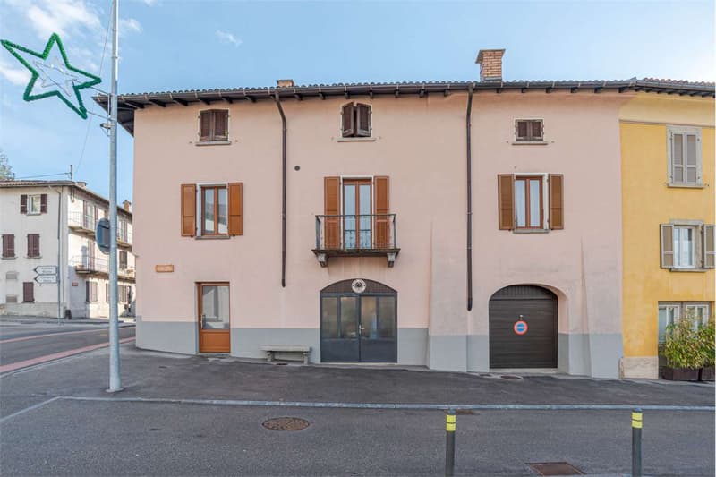 Interessante casa bifamiliare a Castel San Pietro (2)