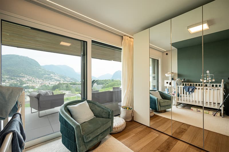 Moderno appartamento con ampia terrazza Vista Lago (15)