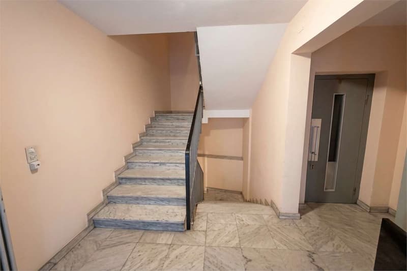 Immobile a reddito misto completamente locato nel centro di Giubiasco (7)