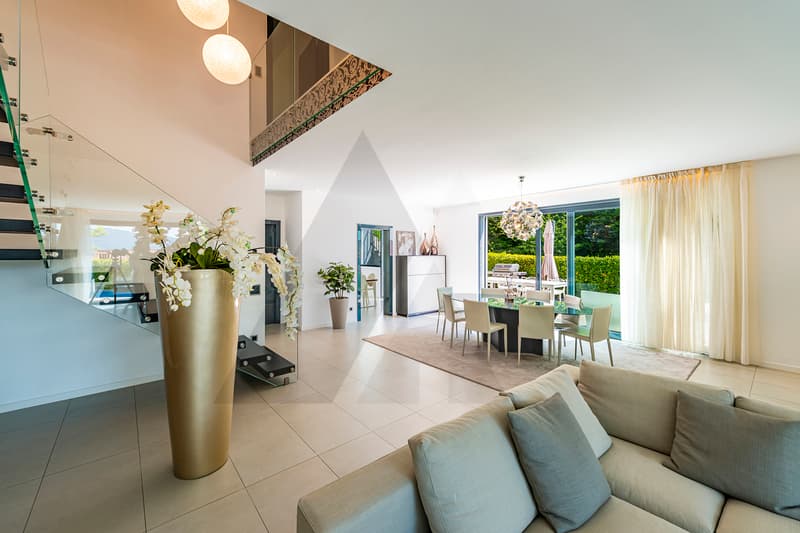 MODERNA VILLA IN POSIZIONE DOMINANTE A LUGANO (4)