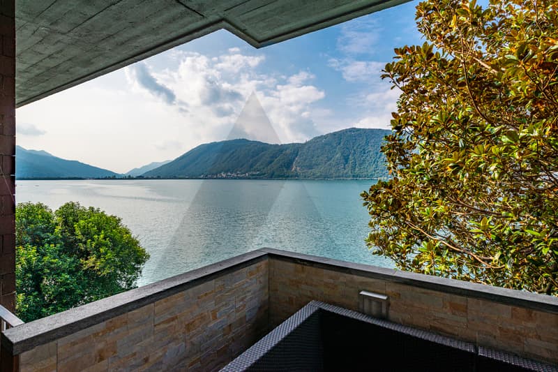 PRESTIGIOSO APPARTAMENTO VISTA LAGO - CAMPIONE D'ITALIA (11)