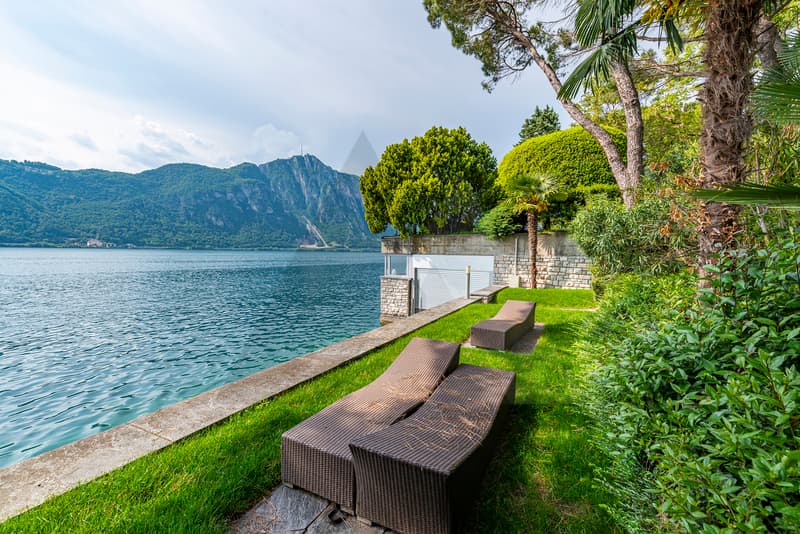 PRESTIGIOSA PROPRIETÀ IN RIVA AL LAGO (13)