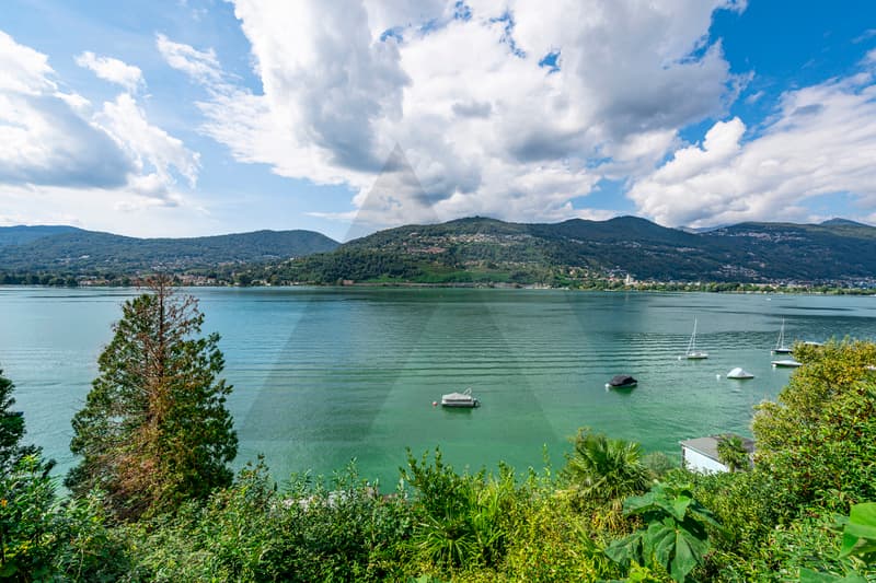 PROPRIETÀ CON MERAVIGLIOSA VISTA LAGO A LUGANO (12)