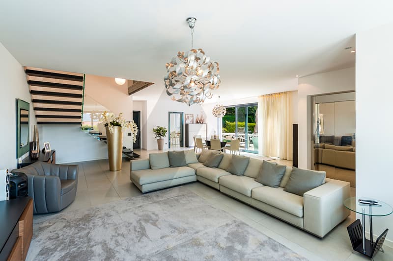 MODERNA VILLA IN POSIZIONE DOMINANTE A LUGANO (3)