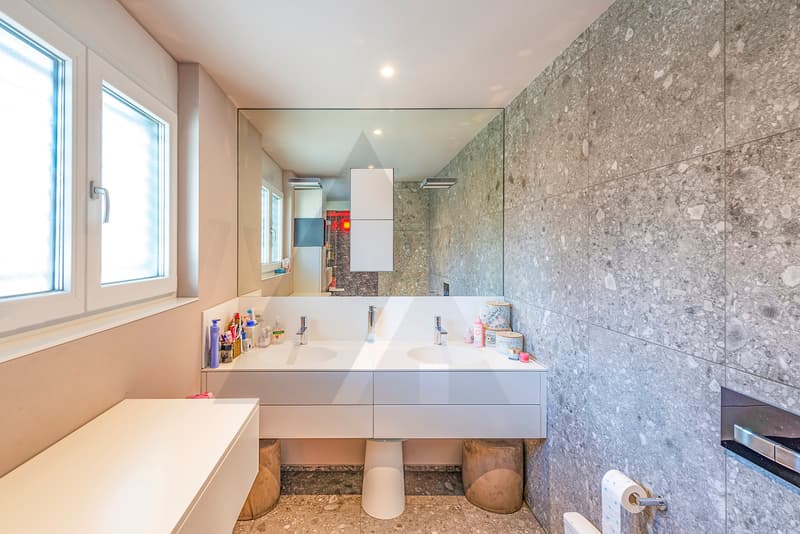 ELEGANTE APPARTAMENTO VICINO ALLA CITTÀ (11)