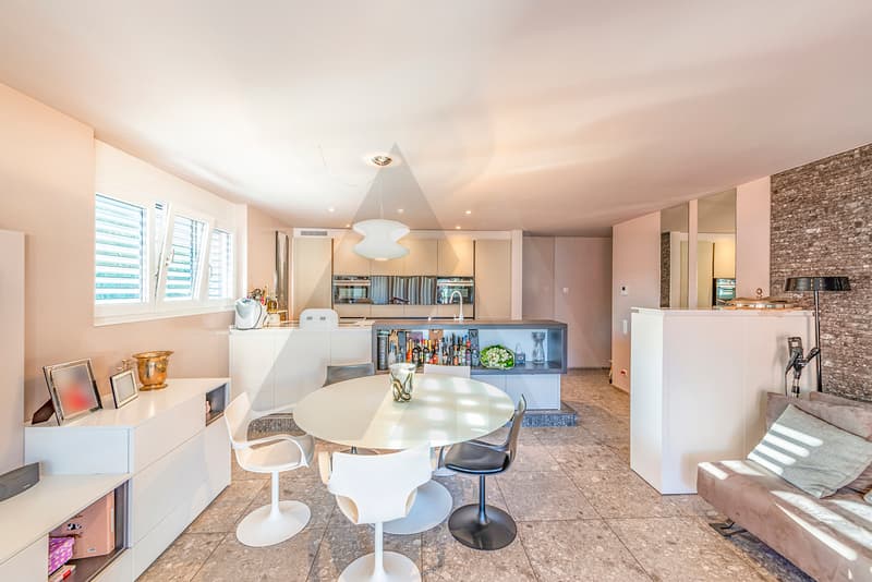 ELEGANTE APPARTAMENTO VICINO ALLA CITTÀ (3)