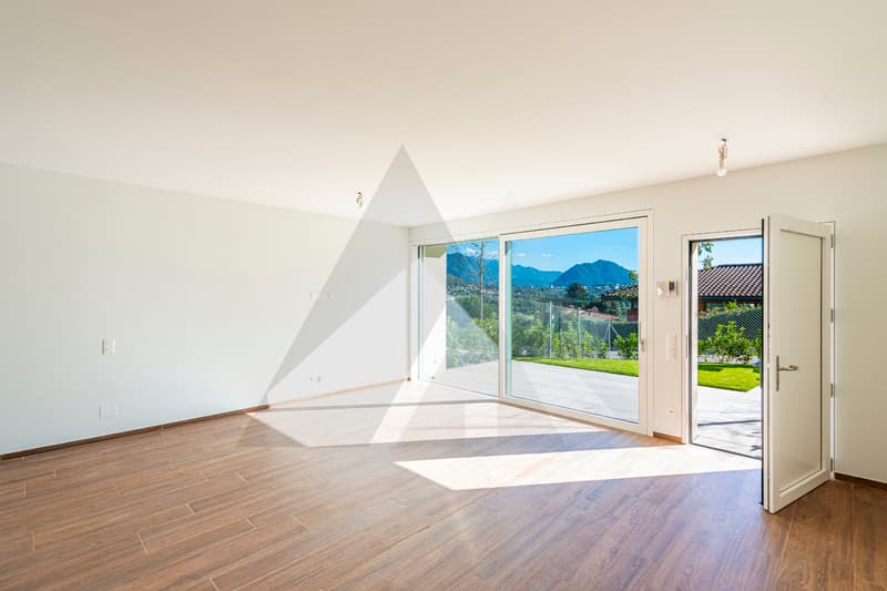 CINQUE NUOVE VILLE A SCHIERA CON STILE E COMFORT A MANNO (4)