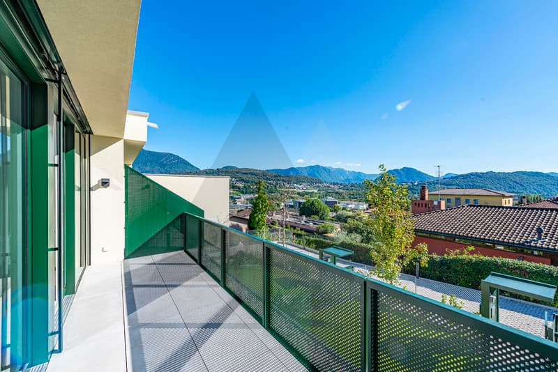 NUOVA VILLA A SCHIERA: UN'OASI DI STILE E BENESSERE (11)