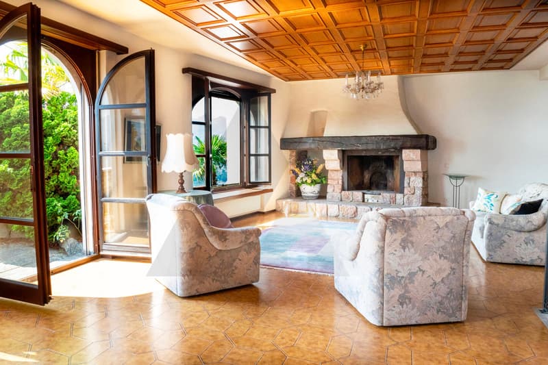 CASA STORICA DA RISTRUTTURARE CON PROGETTO E  VISTA LAGO (9)