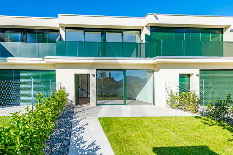 NUOVA CASA A SCHIERA: DESIGN INNOVATIVO E COMFORT SOSTENIBILE (2)