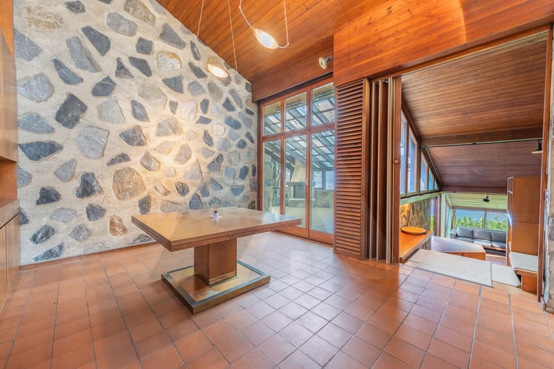 VILLA VISTA LAGO CON IMPORTANTI POSSIBILITÀ DI SVILUPPO (4)