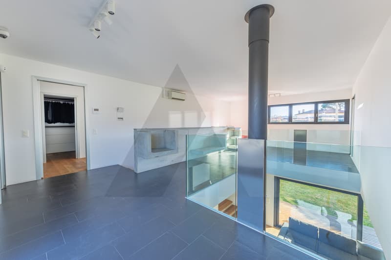 VILLA DI DESIGN IN POSIZIONE SOLEGGIATA A SAN PIETRO (9)