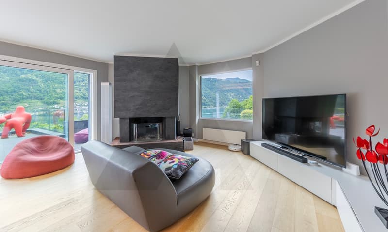 MODERNA VILLA CON AREA WELLNESS E ARREDI DI DESIGN (2)