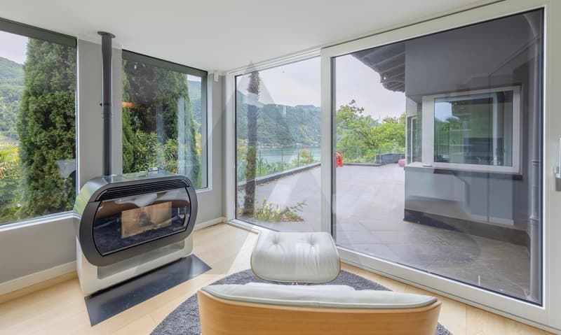 MODERNA VILLA CON AREA WELLNESS E ARREDI DI DESIGN (8)