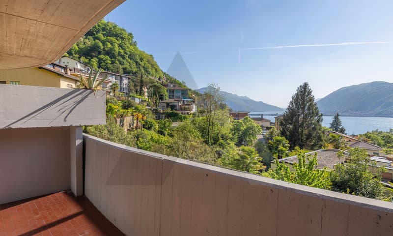 APPARTAMENTO RINNOVATO E ARREDATO CON VISTA LAGO (12)